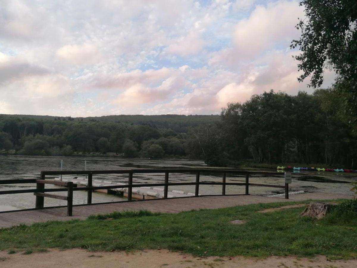 Les Gites De L'Etang De La Foret Brandivy 외부 사진